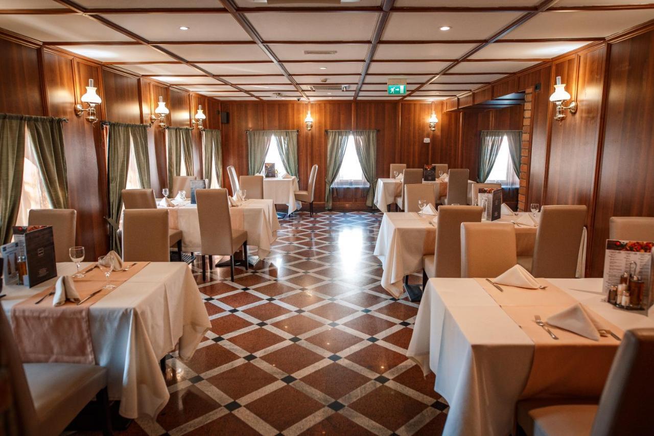 River Palace Hotel أتيراو المظهر الخارجي الصورة